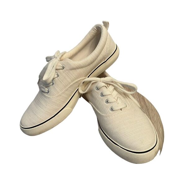 Universal Thread White Sneakers Size 7 - Picture 3 of 7